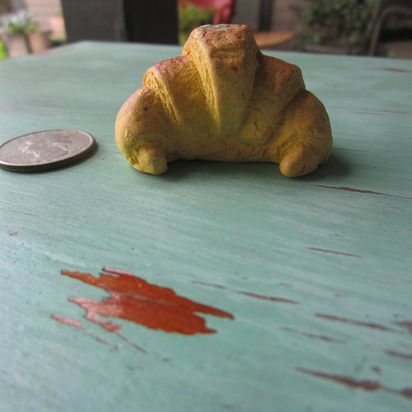 Vintage Cool Croissant zipper pull - Picture 2 of 12